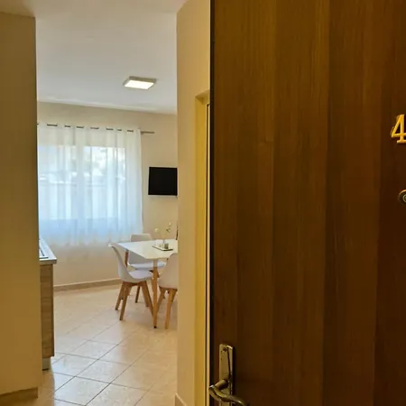 Sea & Gardenview Apartamento Durrës