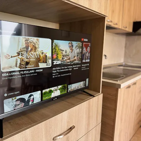 Sea & Gardenview 公寓 Durrës