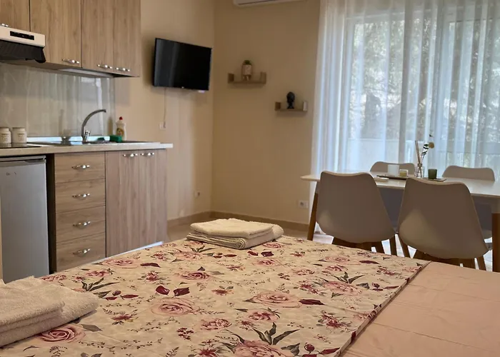 Sea & Gardenview 公寓 Durrës