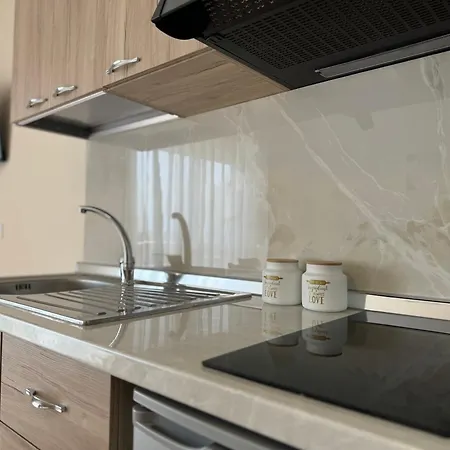 Sea & Gardenview Apartment *