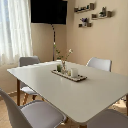 Sea & Gardenview Apartment