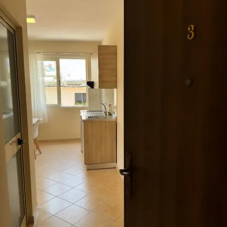 Sea & Gardenview Apartment *
